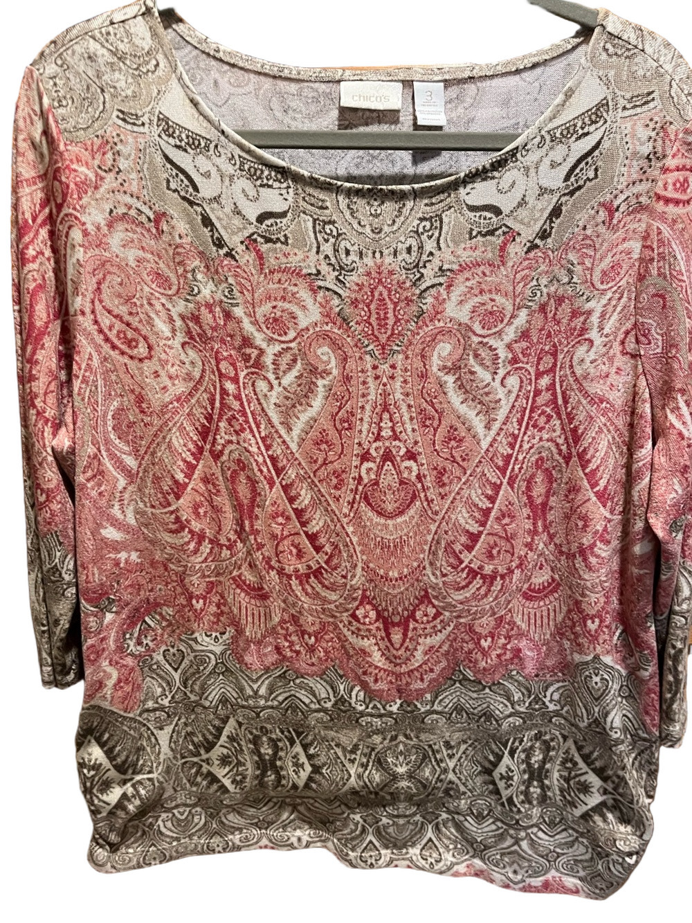110. WOMENS CHICO’S 3/XL DETAIL TOP